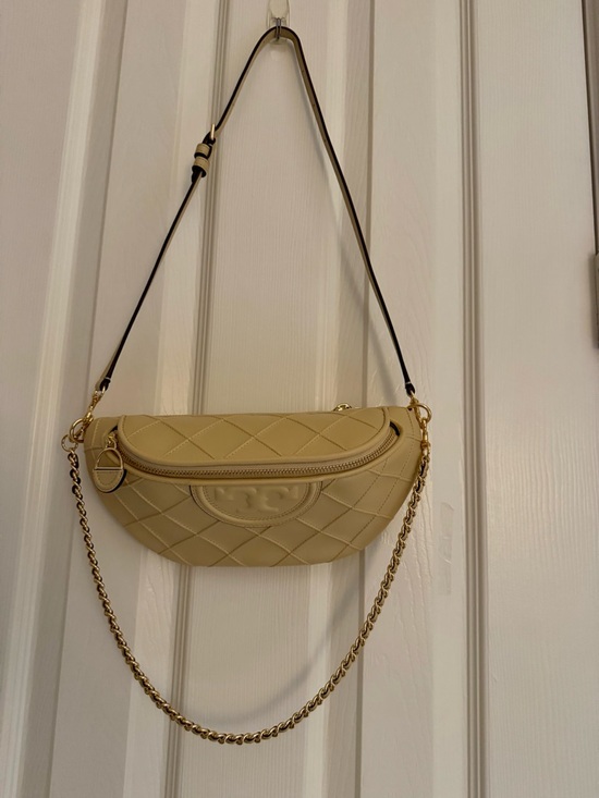 Tory Burch Handbags - Tory Burch Fleming belt bag